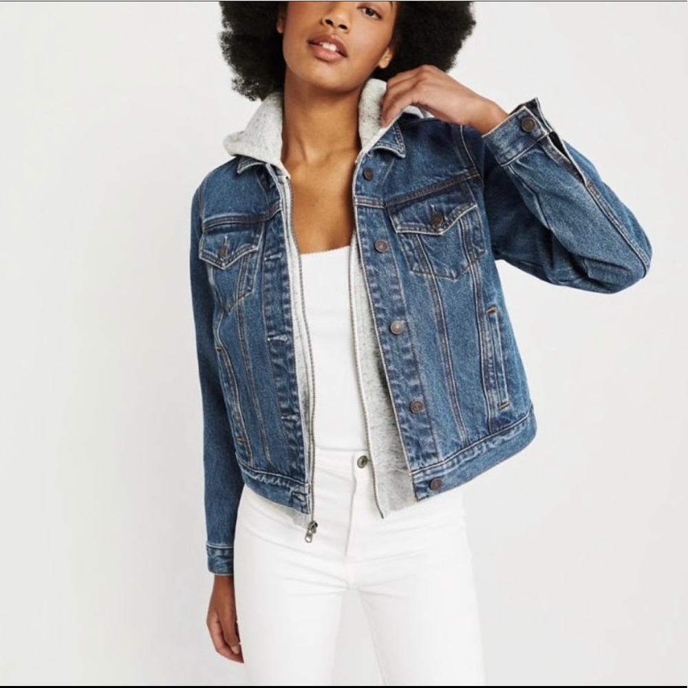 Abercrombie & Fitch Classic Denim Twofer Jacket